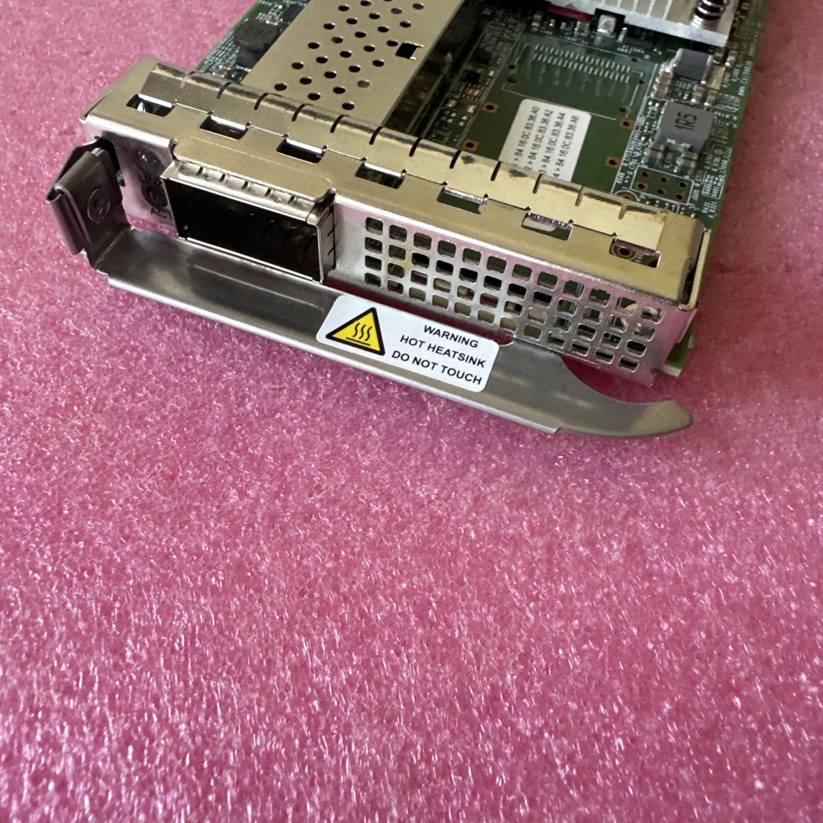 Broadcom 57504 100GB 1-Port QSFP56 Network Adapter BCM957504-N1100FYB